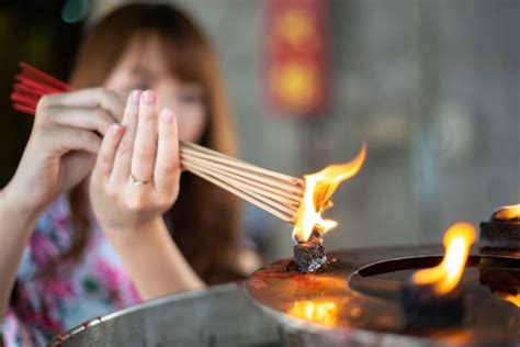 香的長度意思|習俗百科／香的長短不一樣！祭神、拜祖先有區別